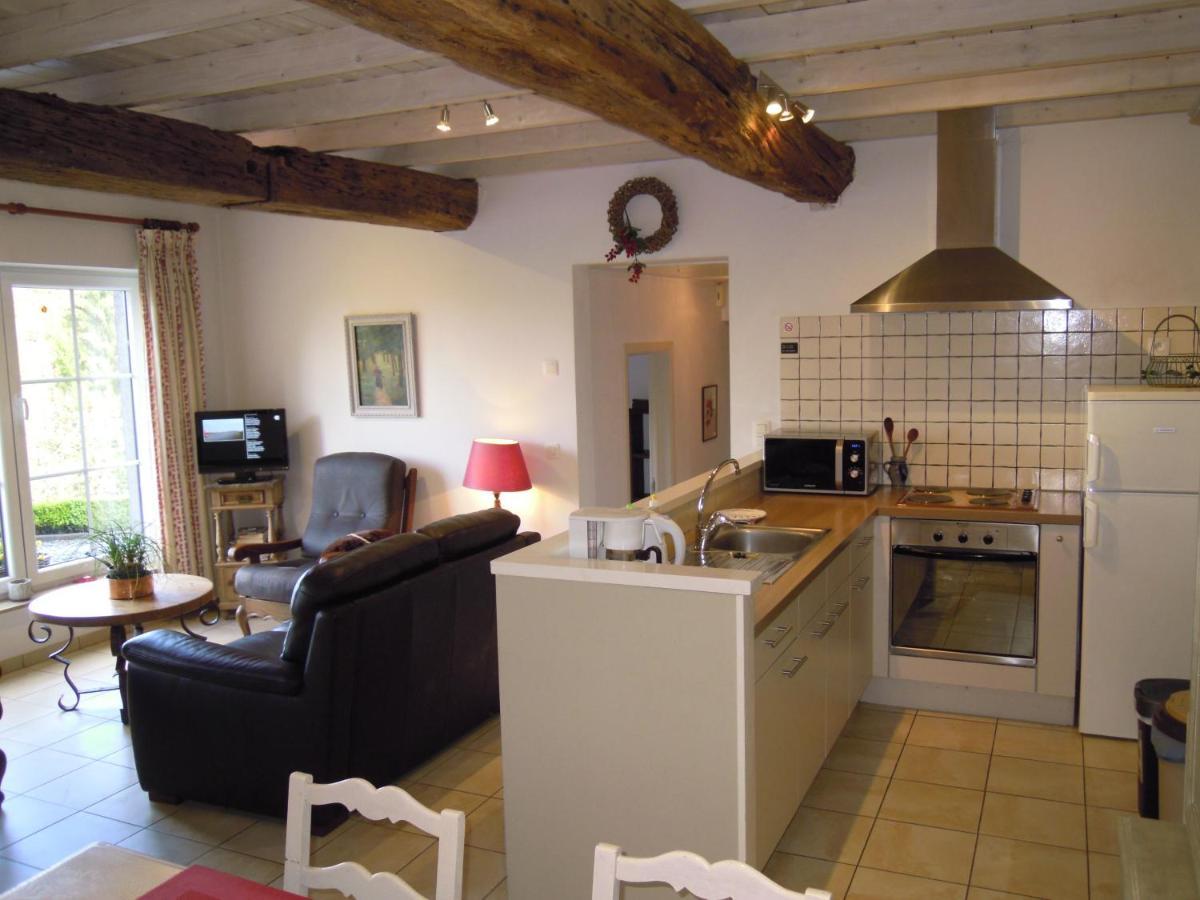 Gite Le Gros Chene Bouillon Exterior foto