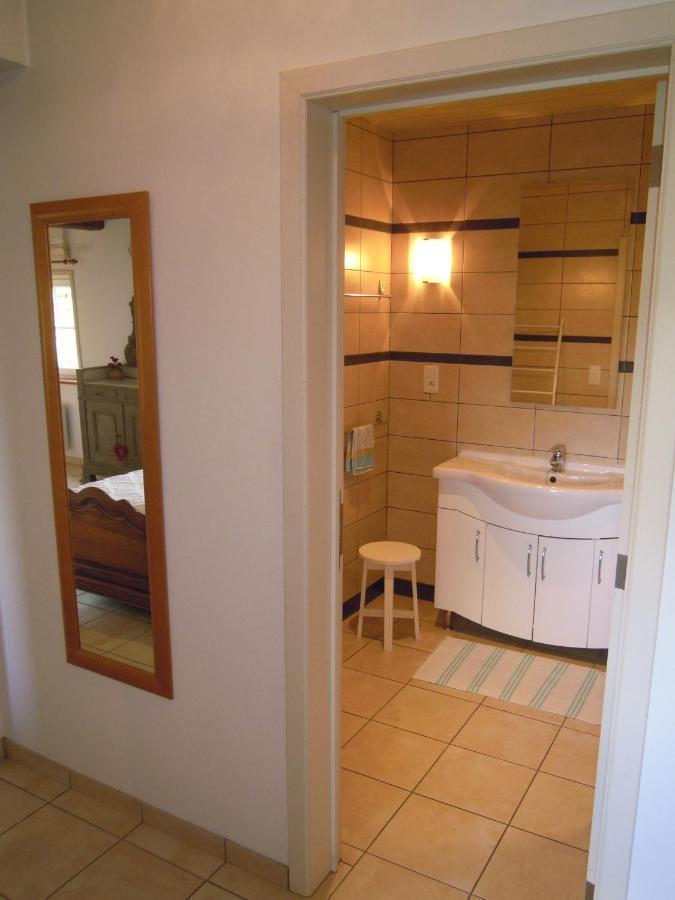 Gite Le Gros Chene Bouillon Exterior foto